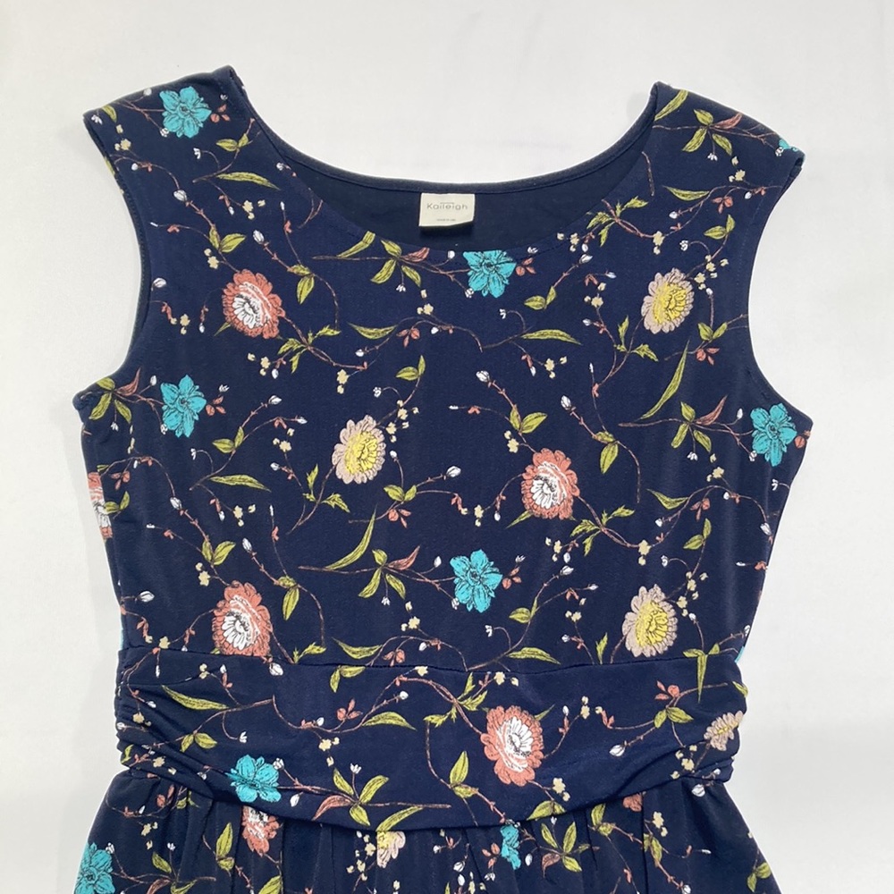 Kaileigh Blue Floral Sleeveless Dress - Picture 2 of 5